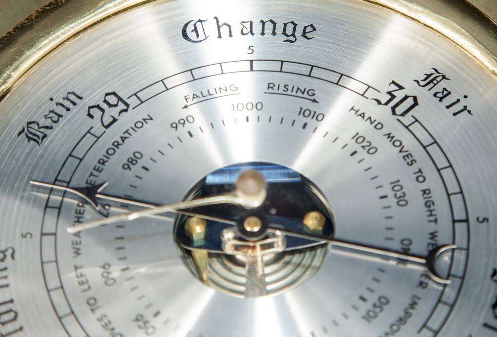 Barometer_science and technology photographer