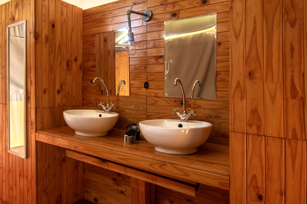 Handbasins Ngata Safari Lodge glamping tent Handbasins Ngata Safari Lodge glamping tent