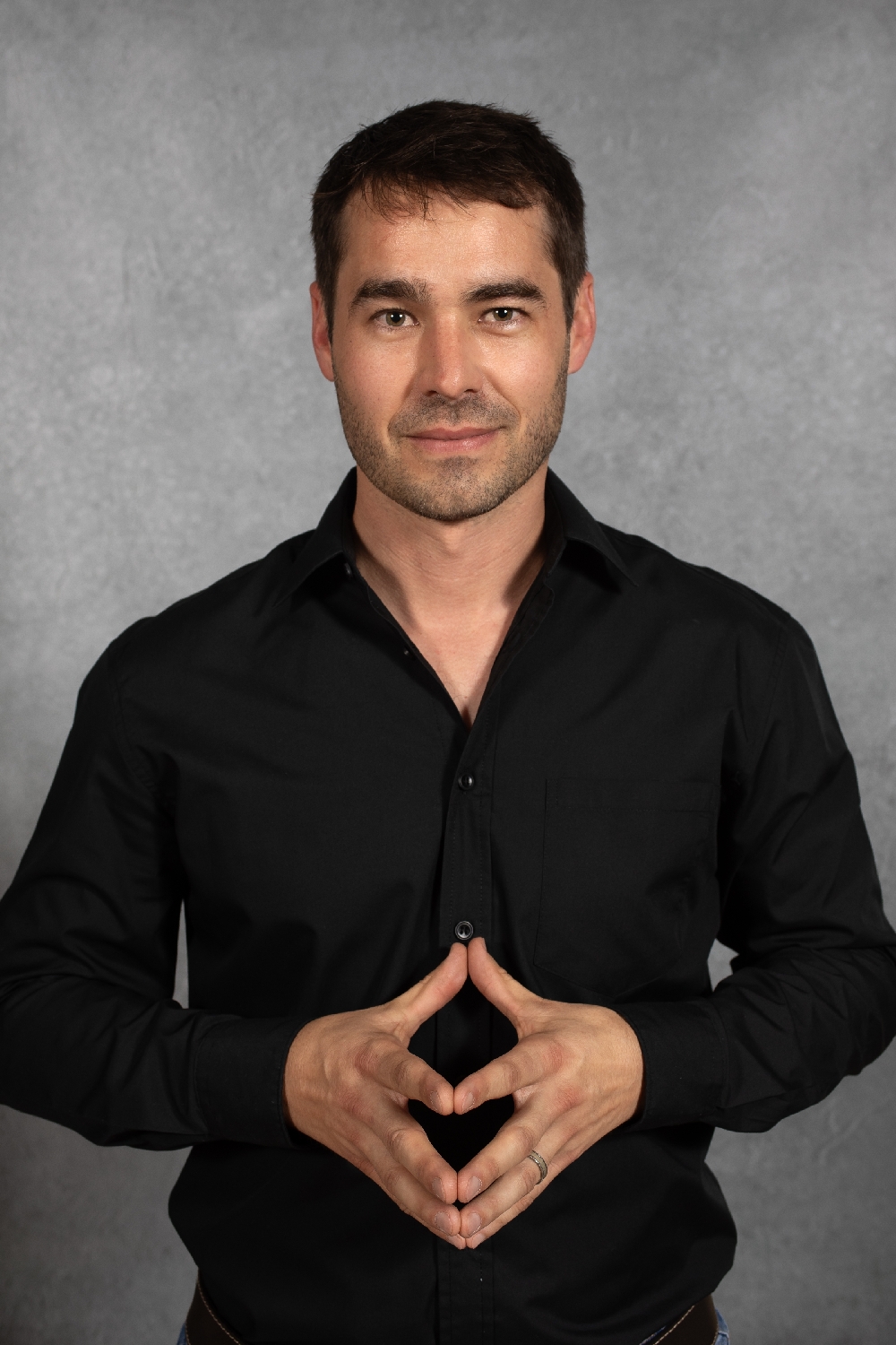 Headshot on gray background_man