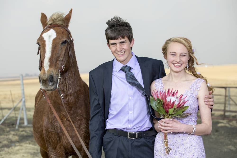Maric farewell couple and horse_family and lifestyle photography
