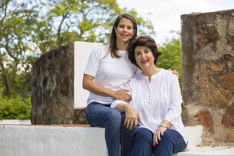 Mother and daughter_family photography