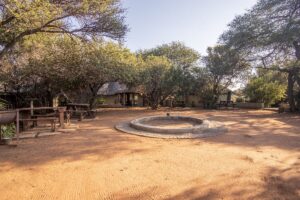 Ngata Safari Lodge boma Ngata Safari Lodge boma