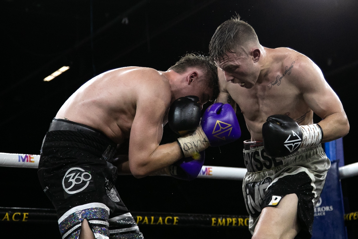 Boxing battle of champs