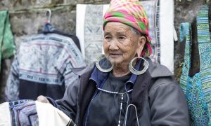 Hmong vendor Sa Pa