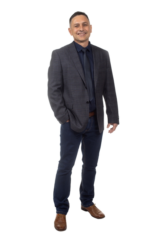 TI Ferreira_TWK agri directors profile images_full body on white background