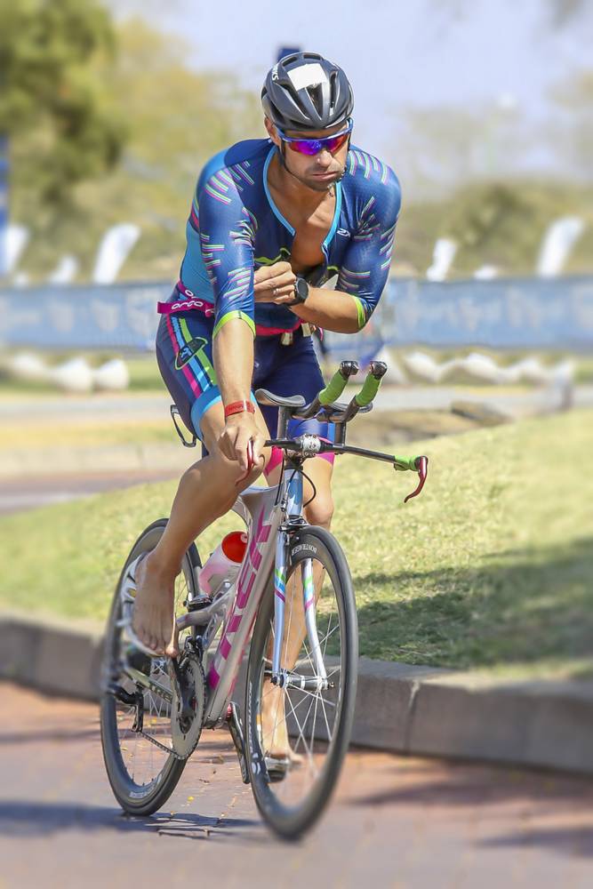 Triathlon athlete_sport and action photography