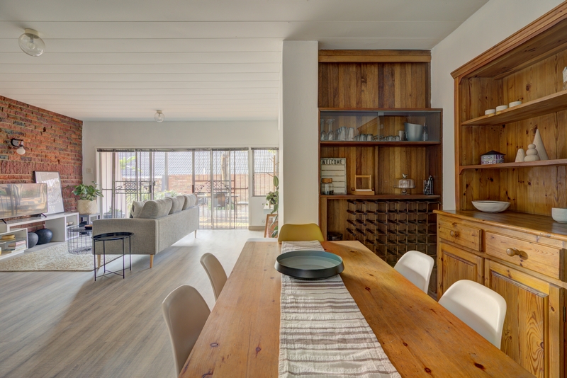 dining room_airbnb_professional property photography dining room_airbnb_professional property photography