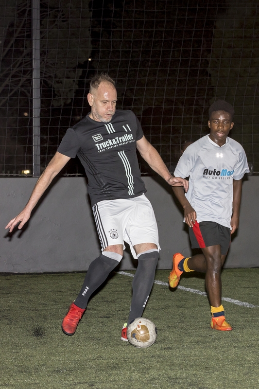 felix erken_action soccer_junkmail