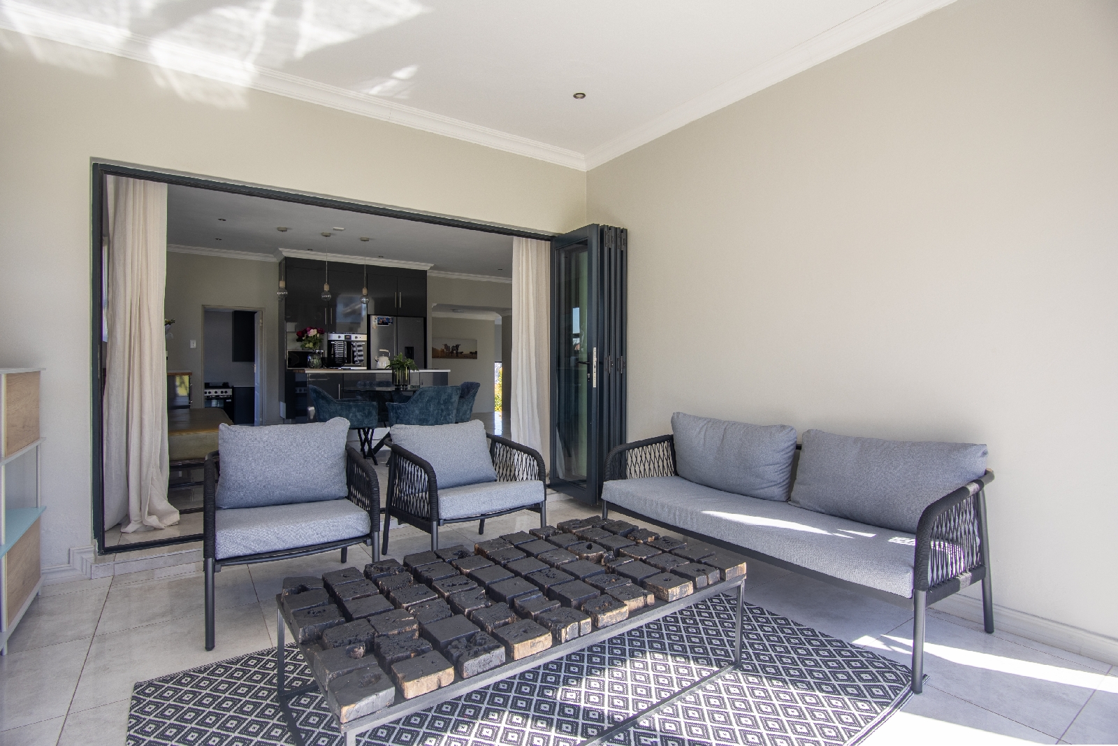 hills game reserve_property photography_social area