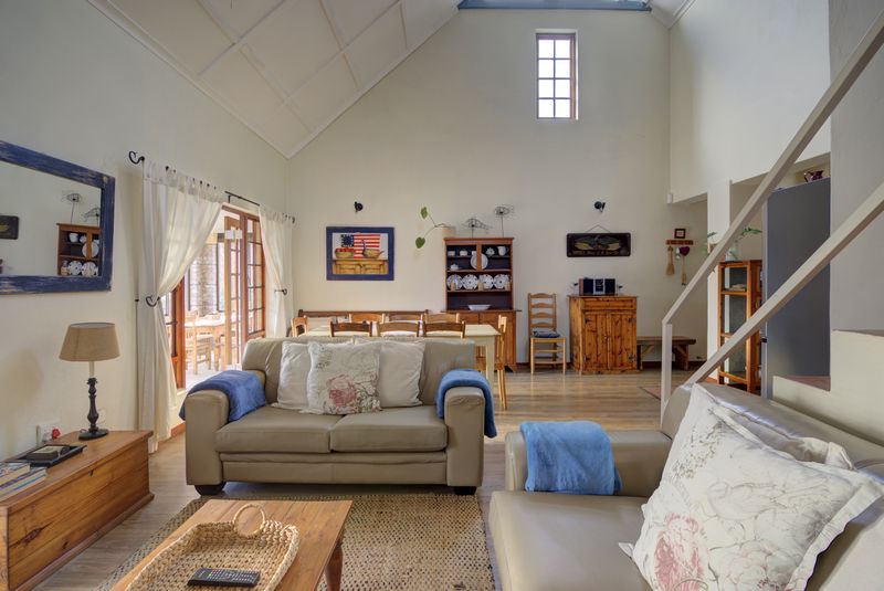living area_cottage_dullstroom_tourism_photography living area_cottage_dullstroom_tourism_photography